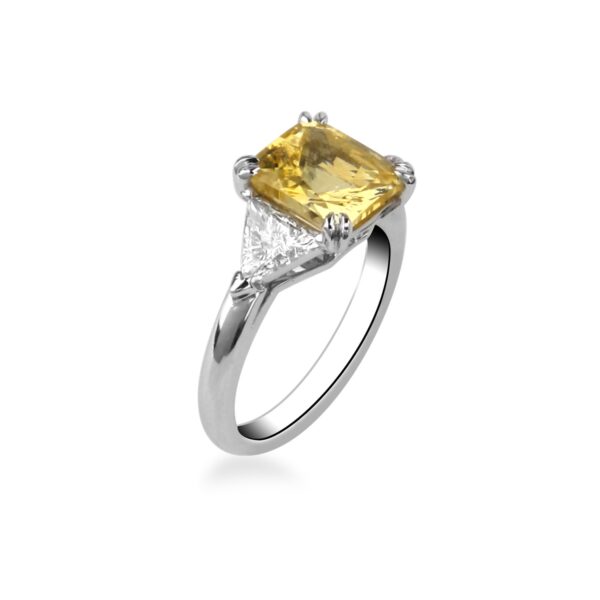 Bague de fiançailles saphir jaune