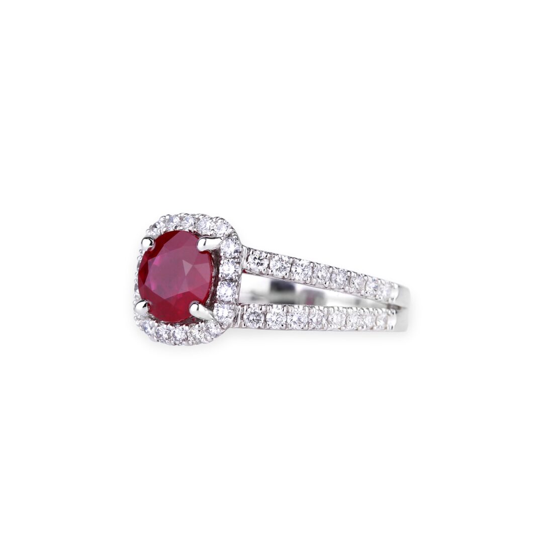 Bague rubis et diamants