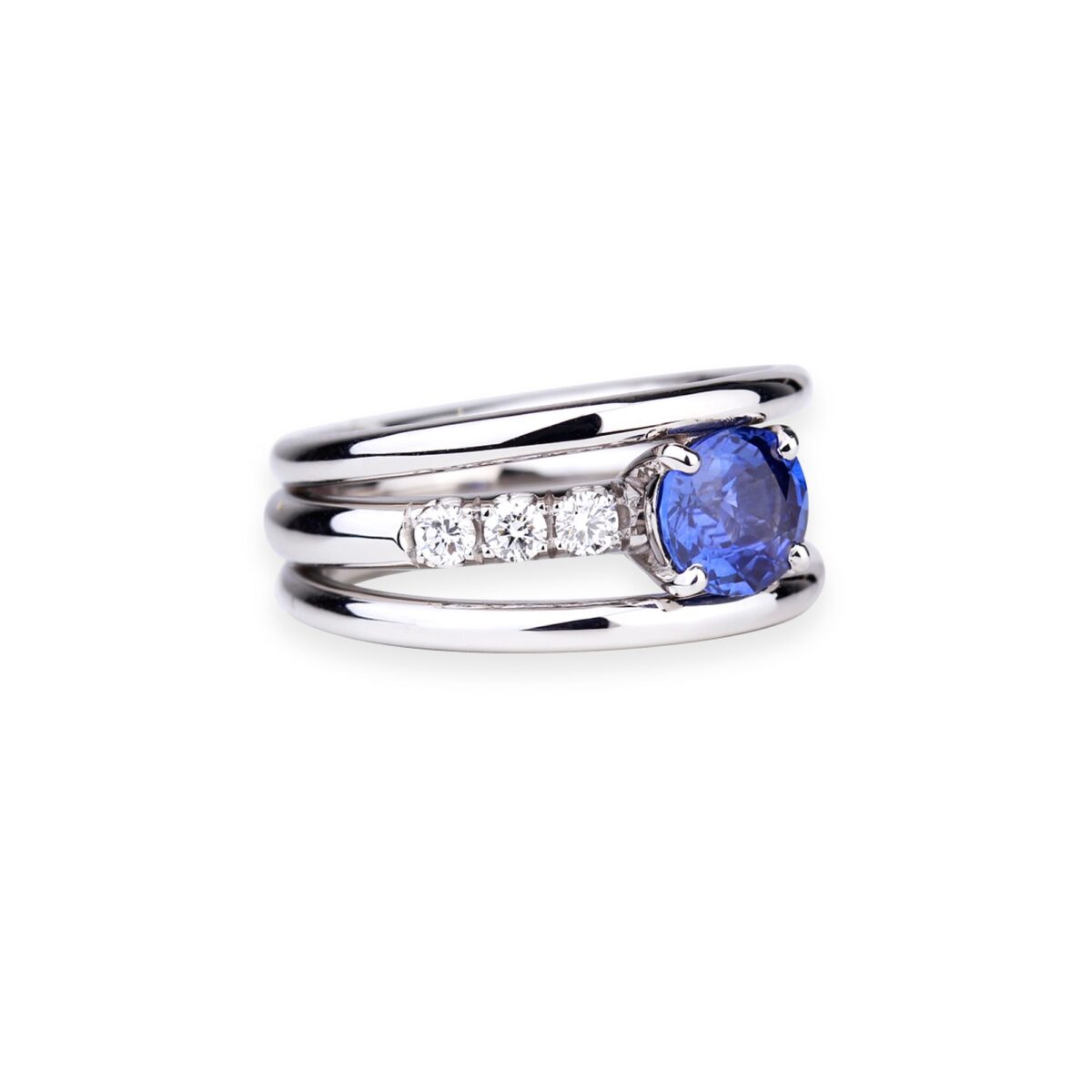 Bague saphir bleu diamants et or blanc