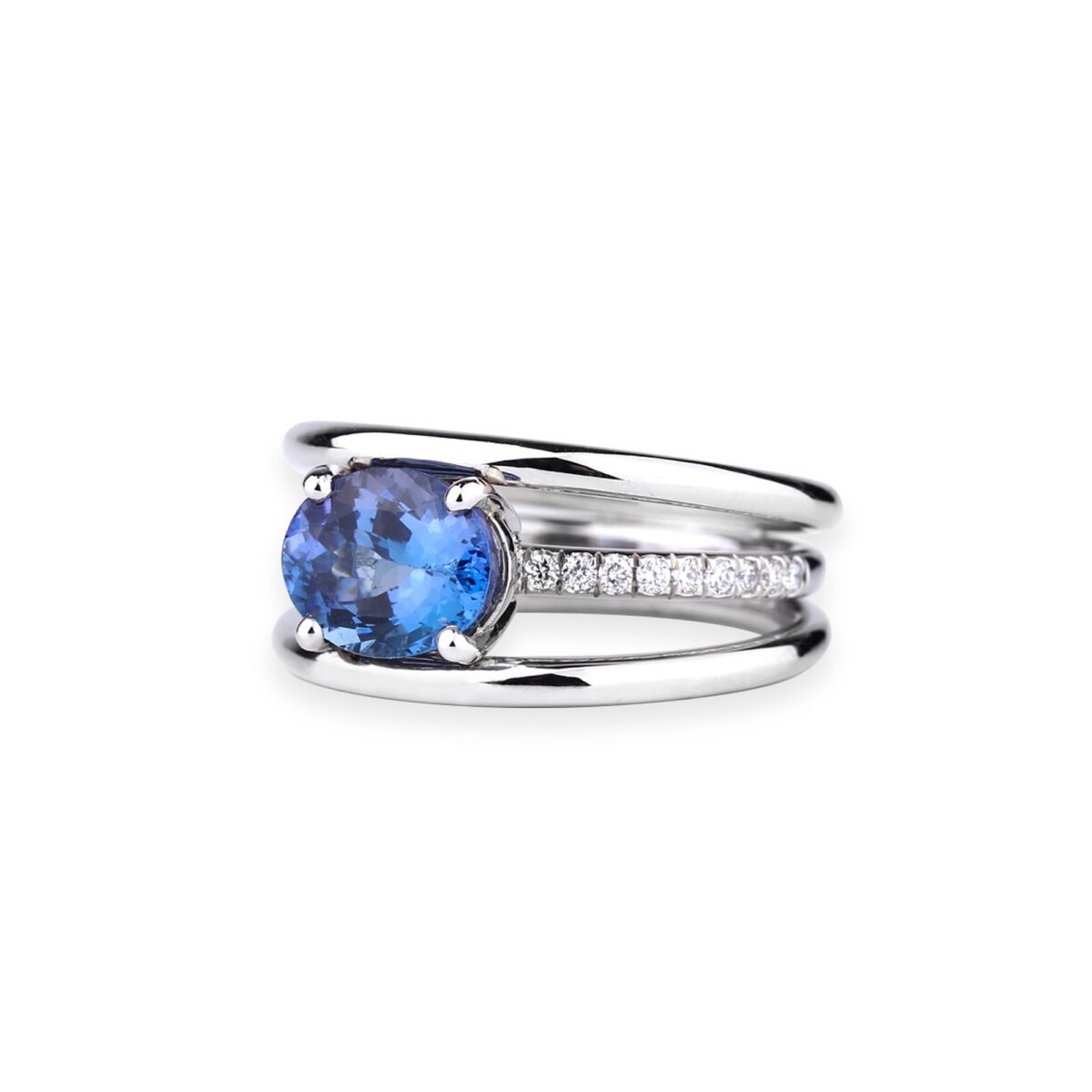 Bague tanzanite diamants et or blanc