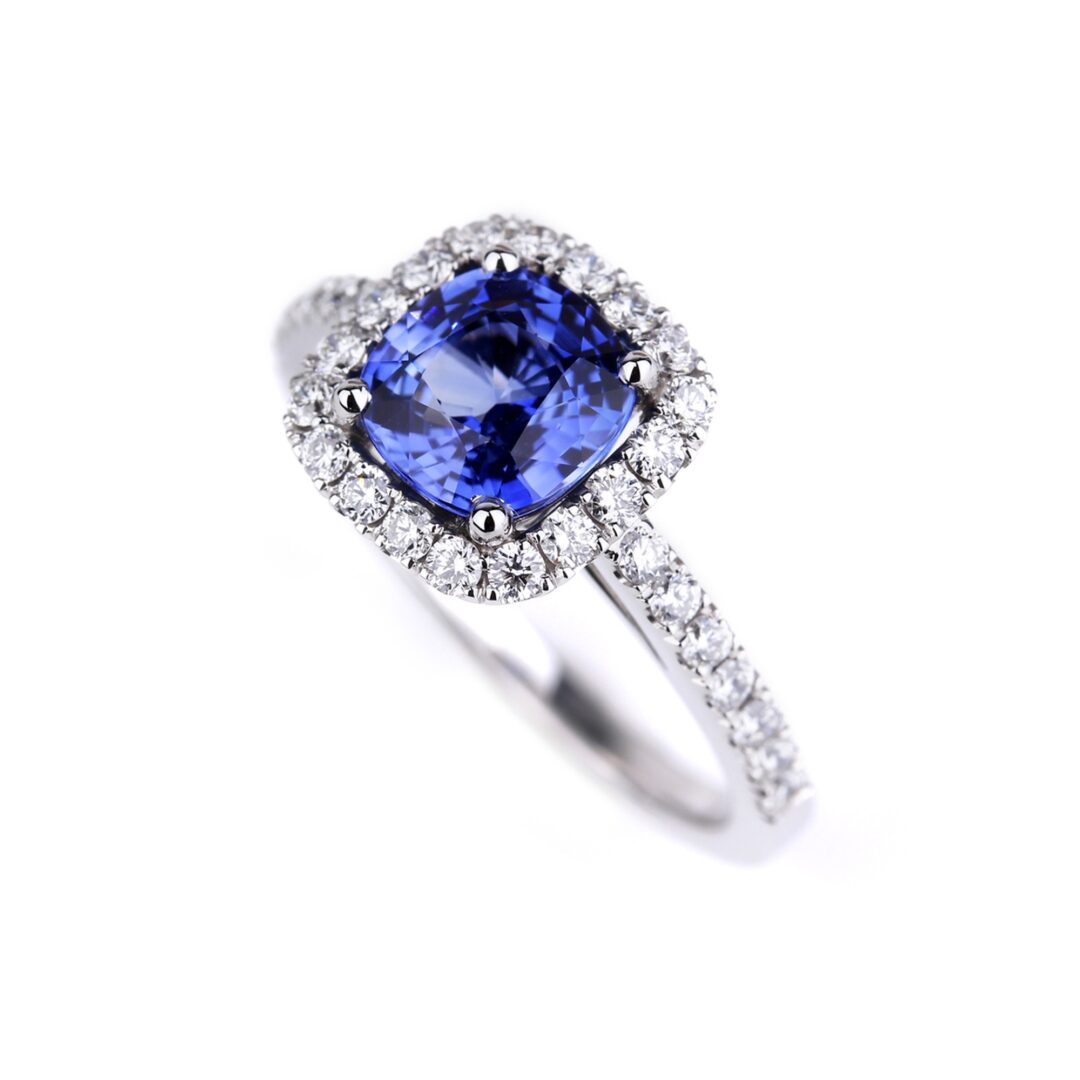Bague de fiancailles saphir