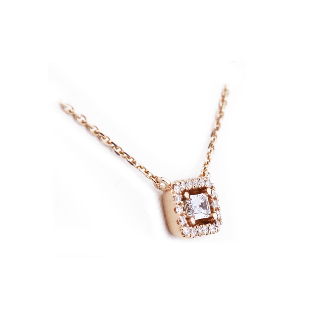 Pendentif diamant taille émeraude en or rose