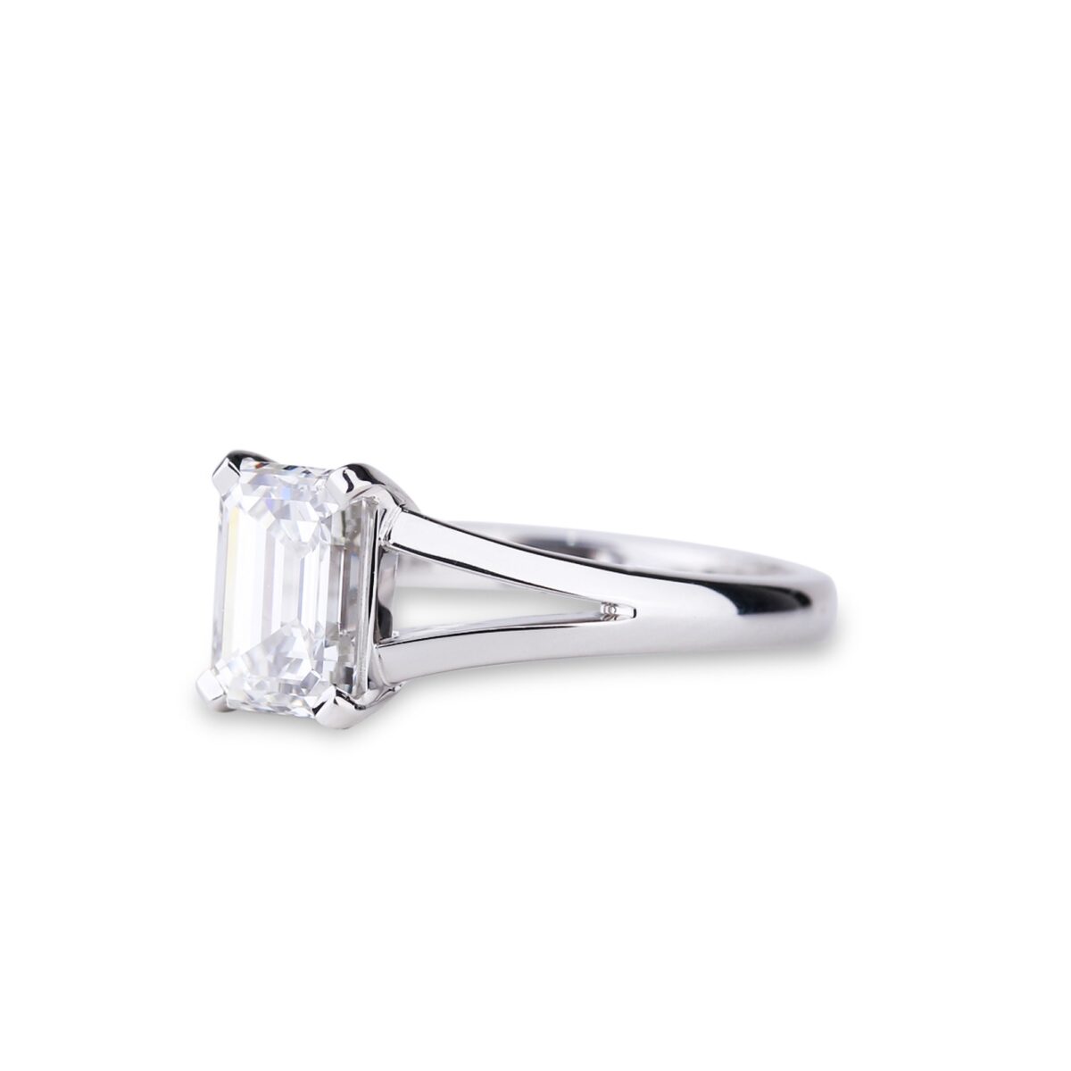 Solitaire diamant taille émeraude