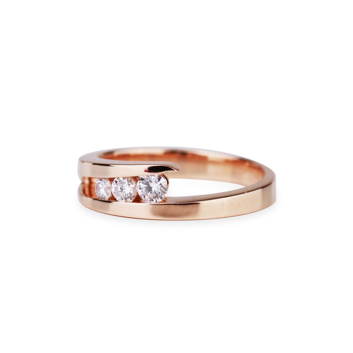 Bague trilogie de diamants en or rose 18 K