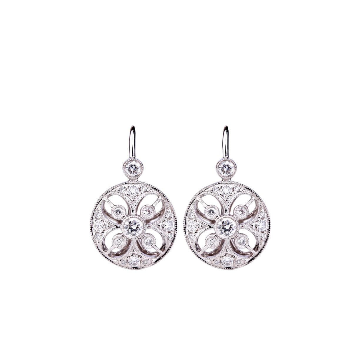 Boucles d'oreilles diamants et or blanc ajouré