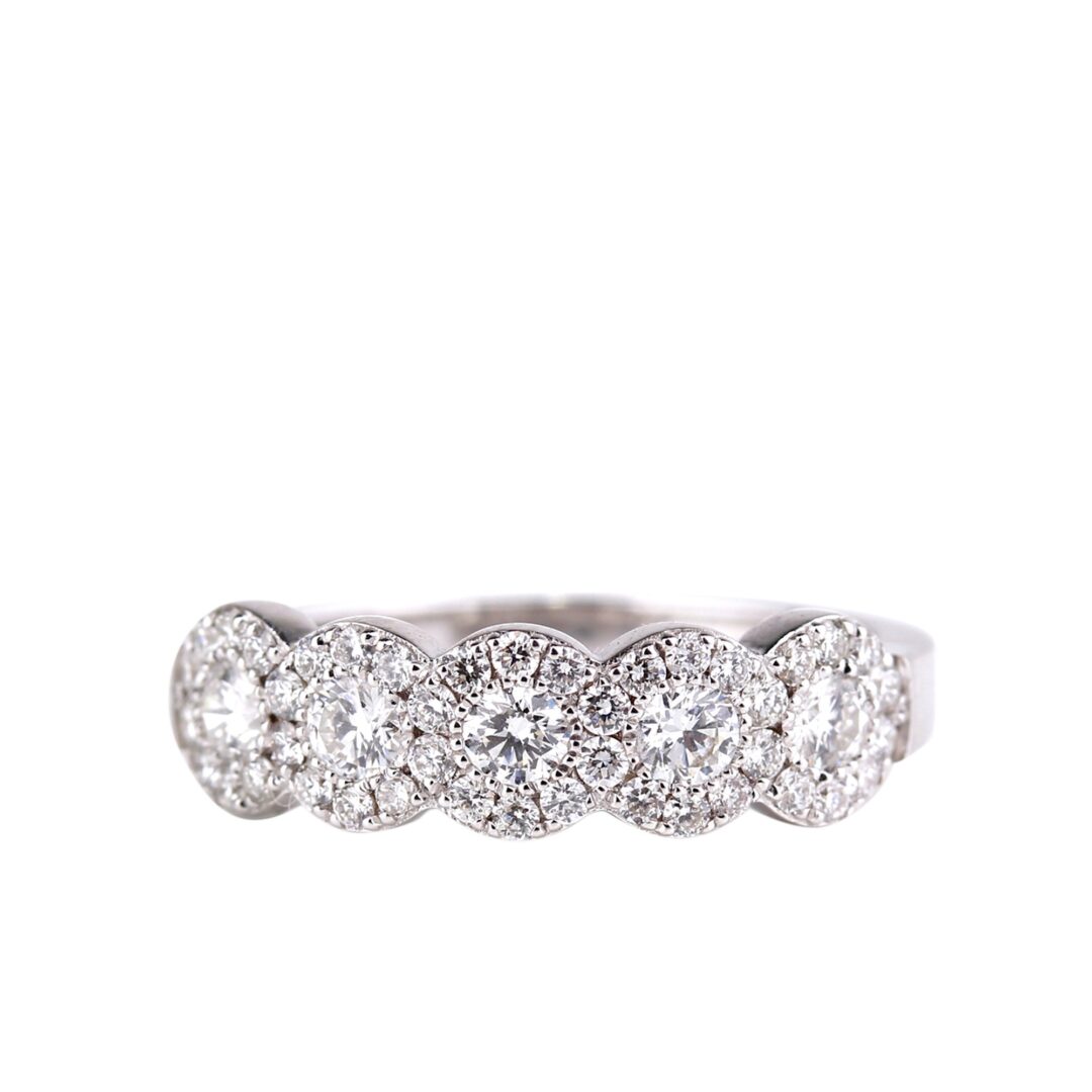Bague cinq diamants entourage diamants