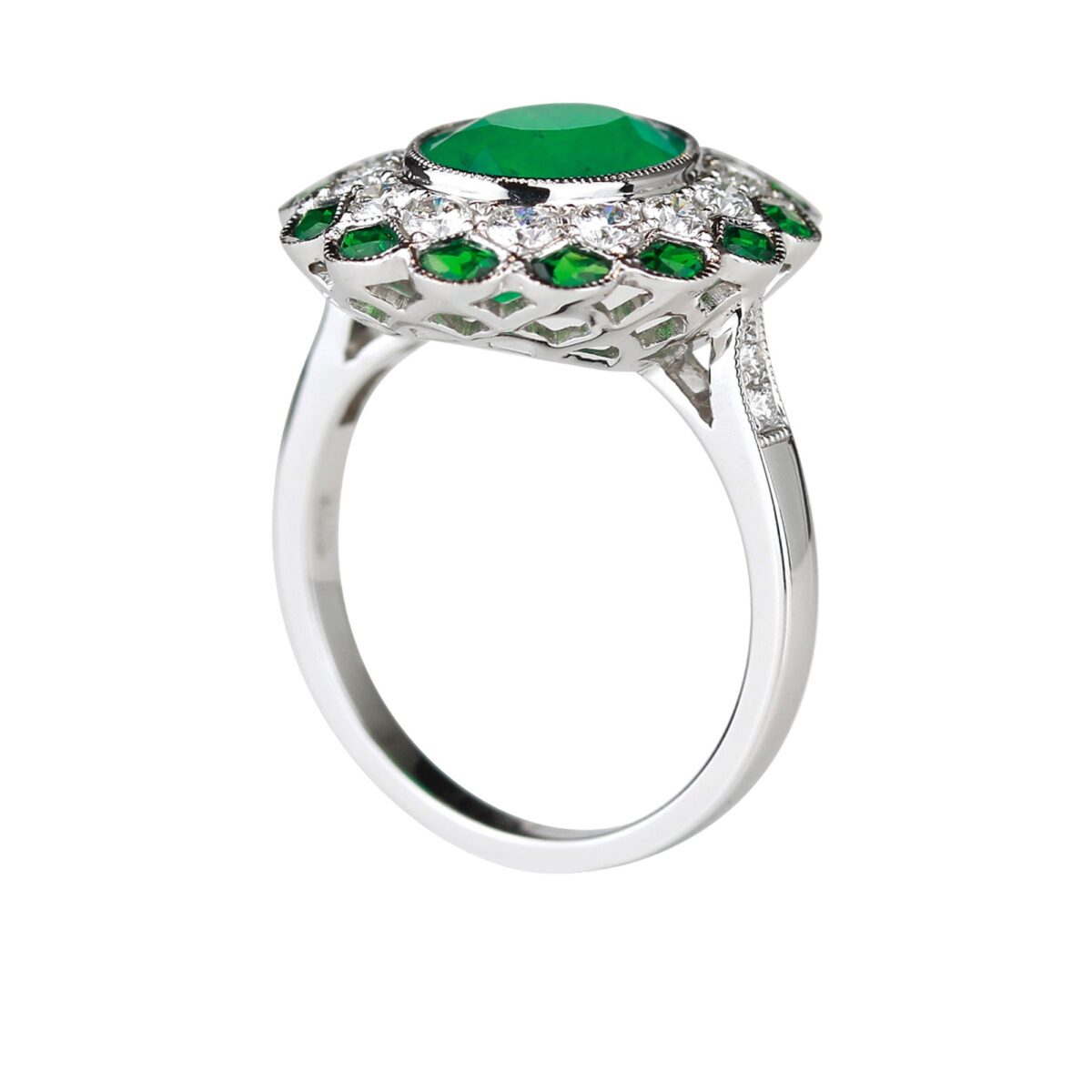 Bague émeraude entourage diamants & tsavorites