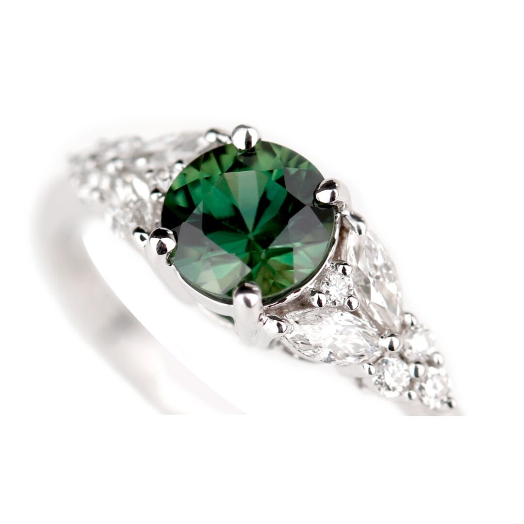 Bague saphir vert