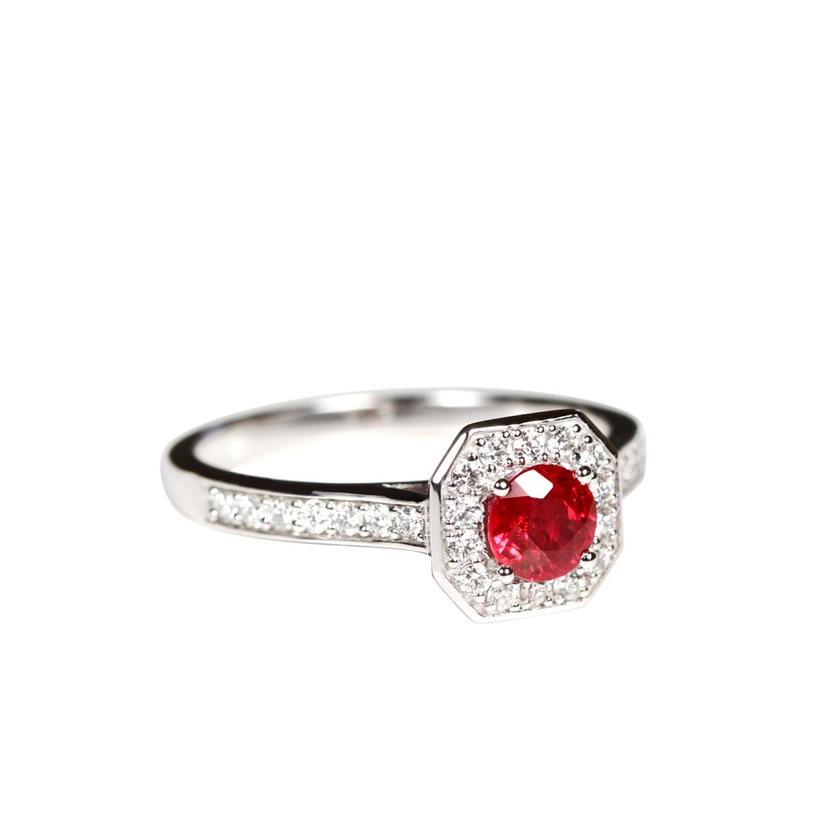 Bague rubis rond