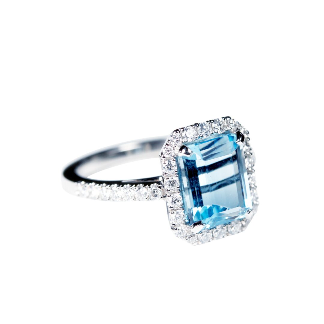 Bague aigue-marine et diamants