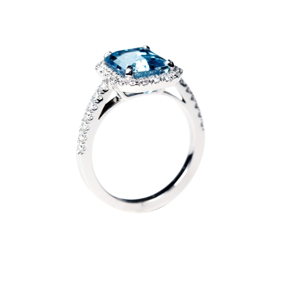 Bague aigue-marine et diamants