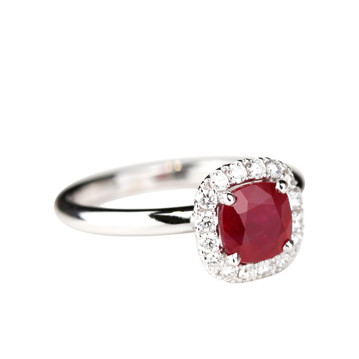 Bague de fiançailles rubis