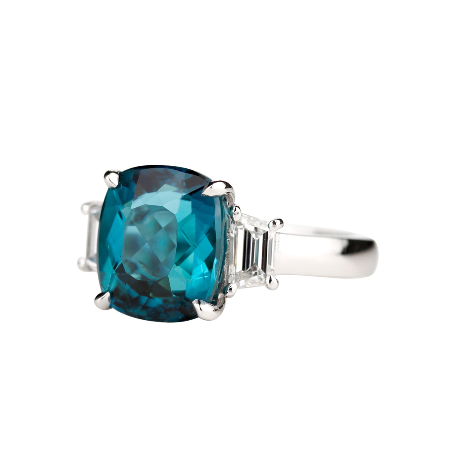 Bague tourmaline indigo et diamants trapèze