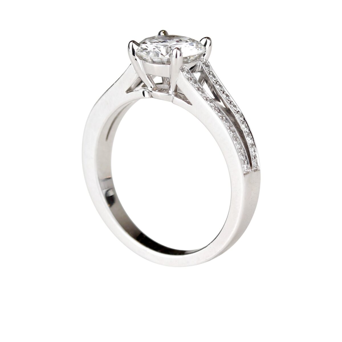 Solitaire diamant rond anneau double habillé de diamants