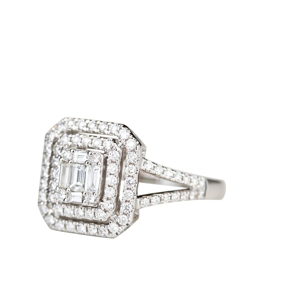 Bague diamants à double entourage forme rectangle