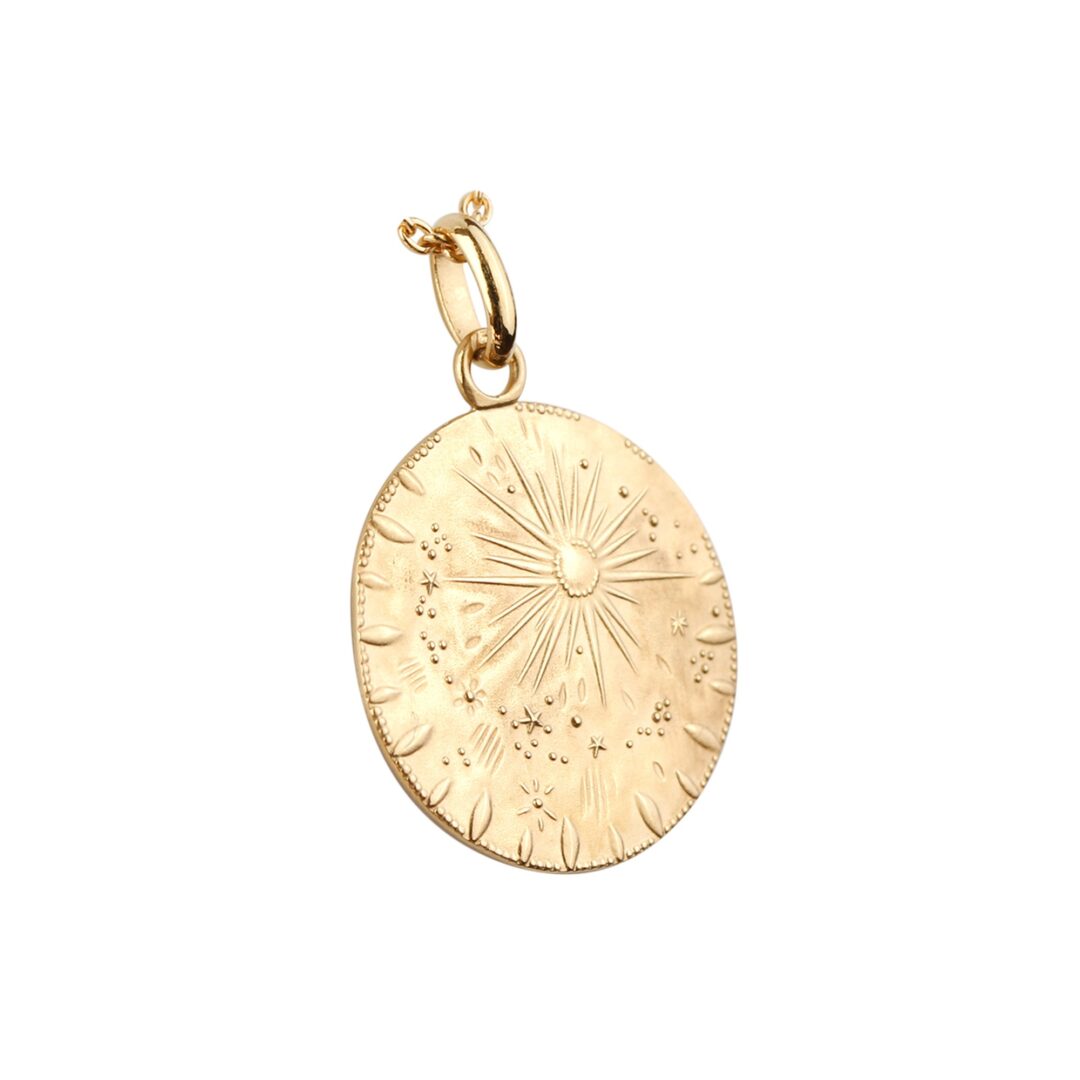 Médaille or motif soleil et étoiles