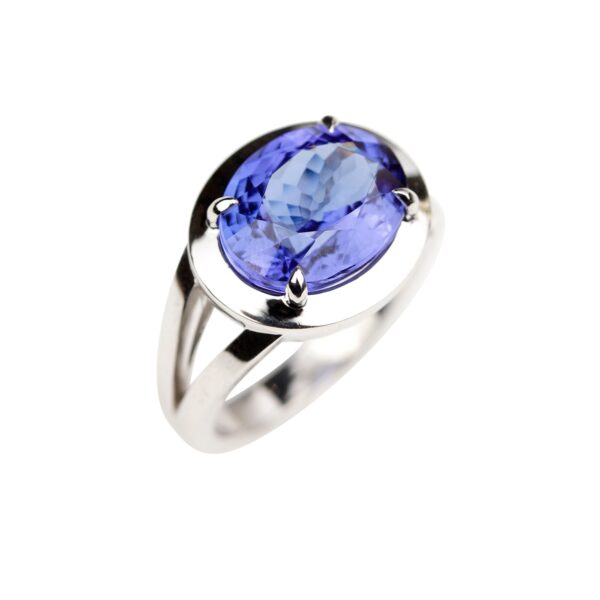 Bague tanzanite ovale et or blanc