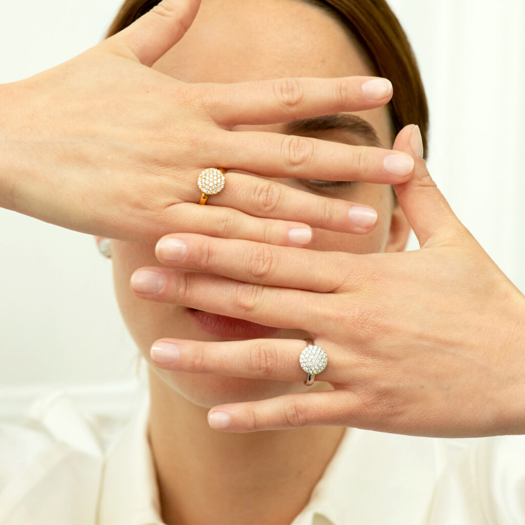 Bague pavage diamants