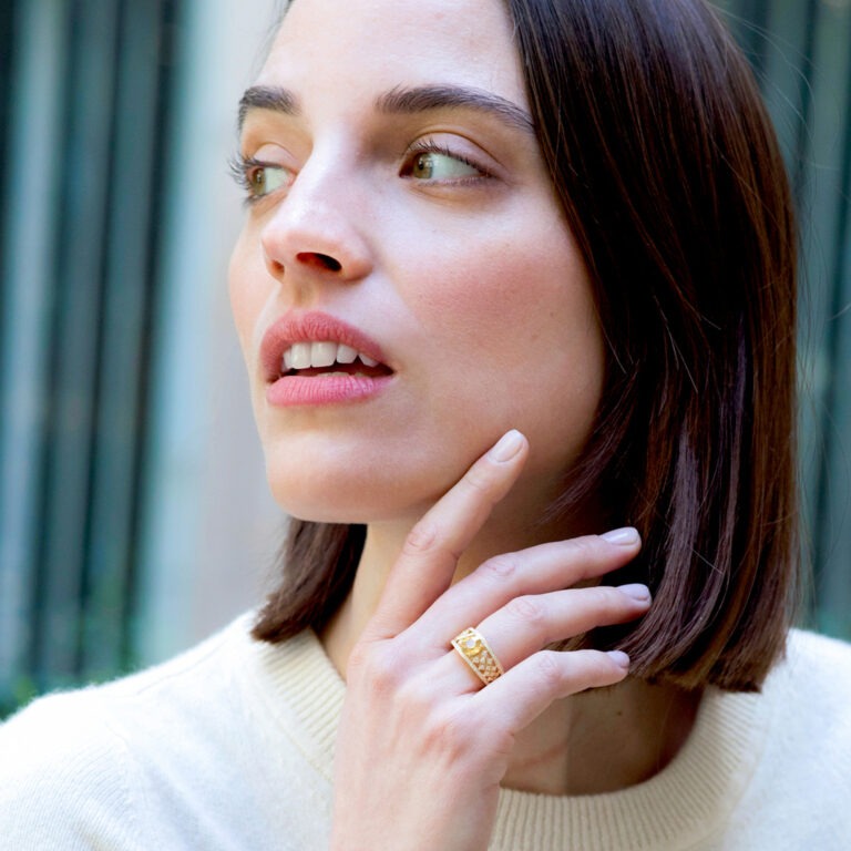 Bague saphir jaune diamants et or jaune
