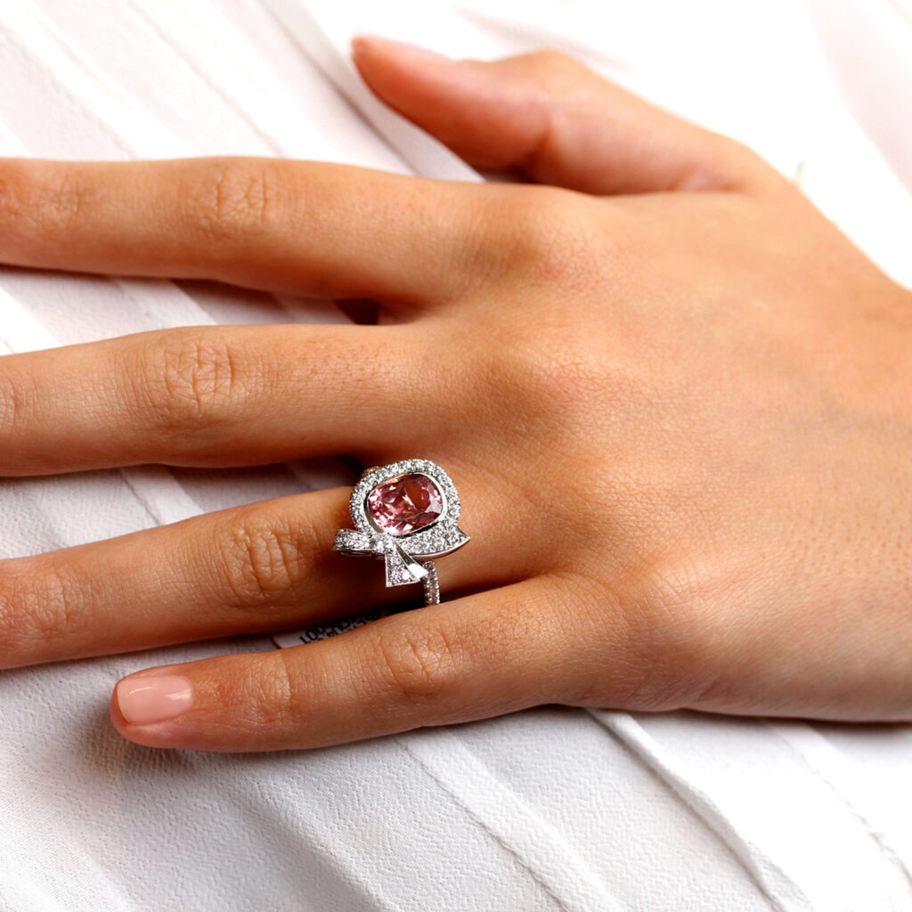 Bague tourmaline rose et diamants