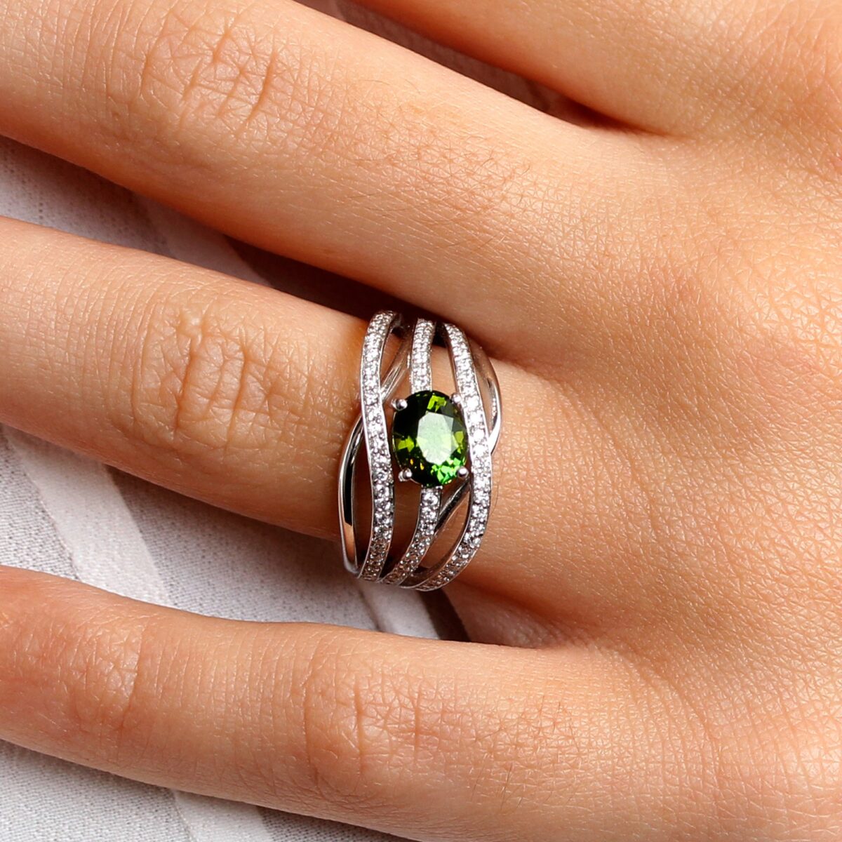 Bague tourmaline verte et diamants