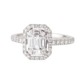 Bague diamants baguette entourage diamants