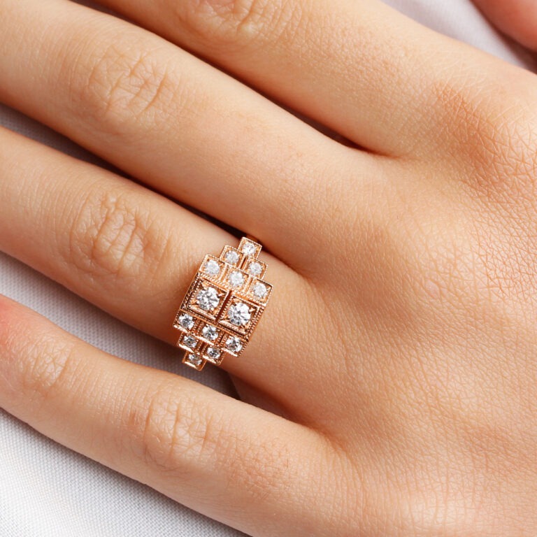 Bague diamants or rose millegrain