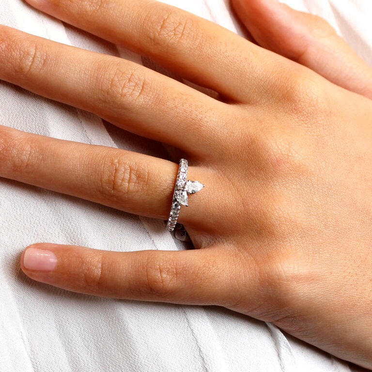 Bague diamants poire toi et moi