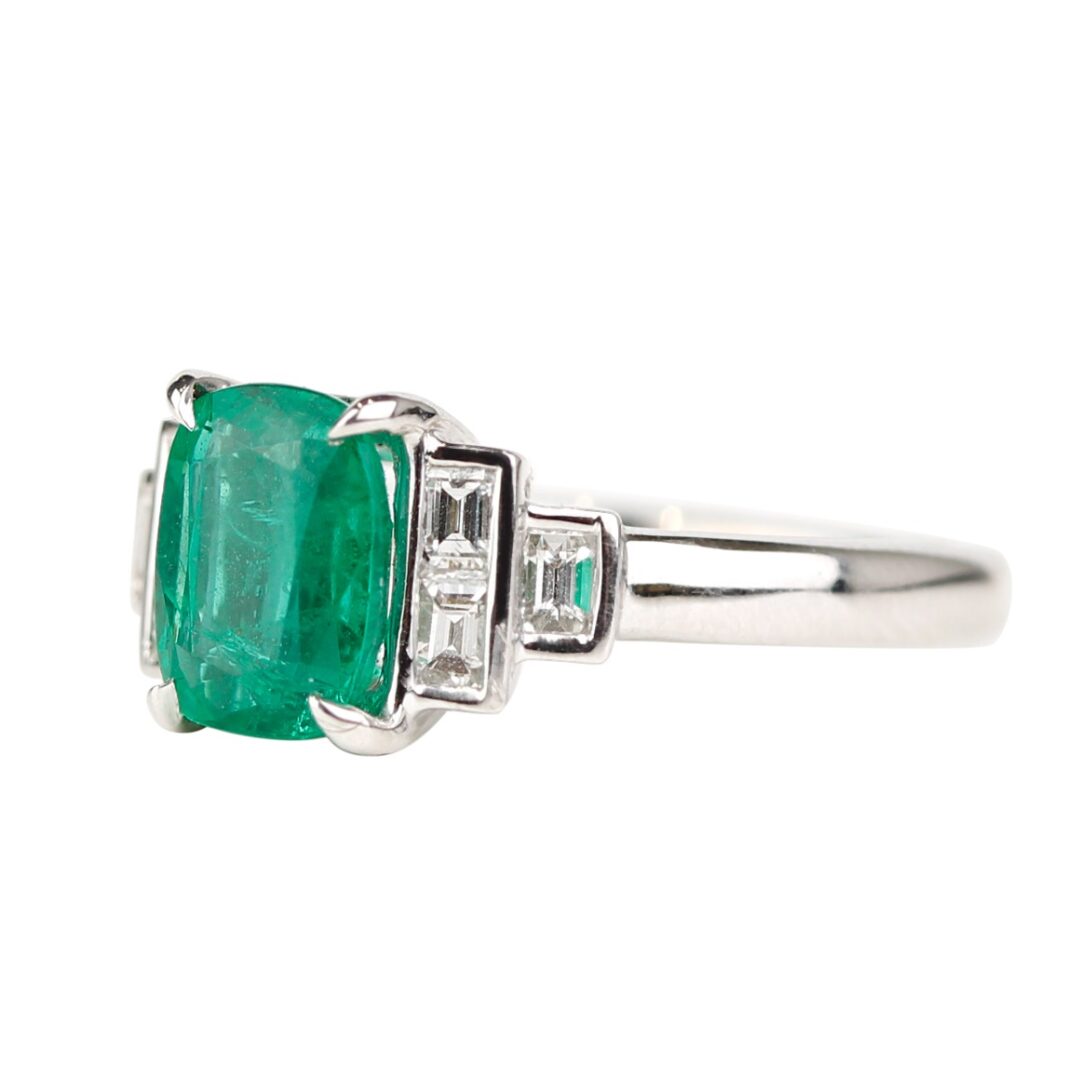 Bague émeraude et diamants