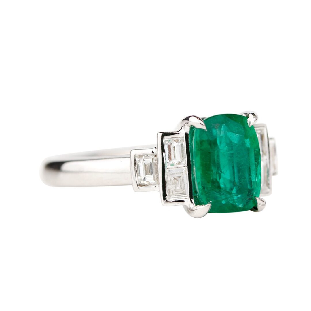 Bague émeraude et diamants