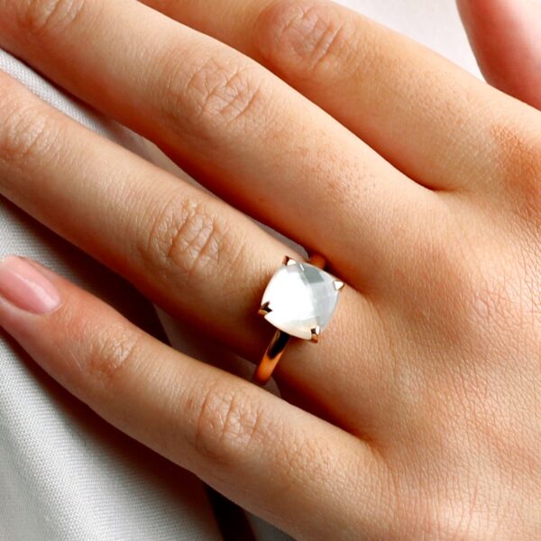Bague nacre et cristal de roche Espiegle