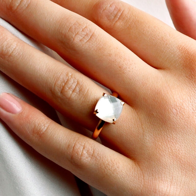 Bague nacre et cristal de roche Espiegle
