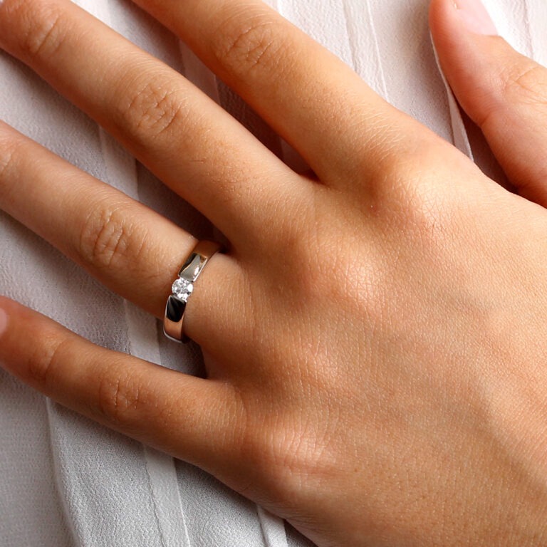 Bague solitaire diamant Equilibre