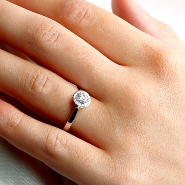 Bague solitaire diamant Trianon