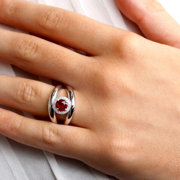 Bague spinelle rouge et diamants Boccadilupo