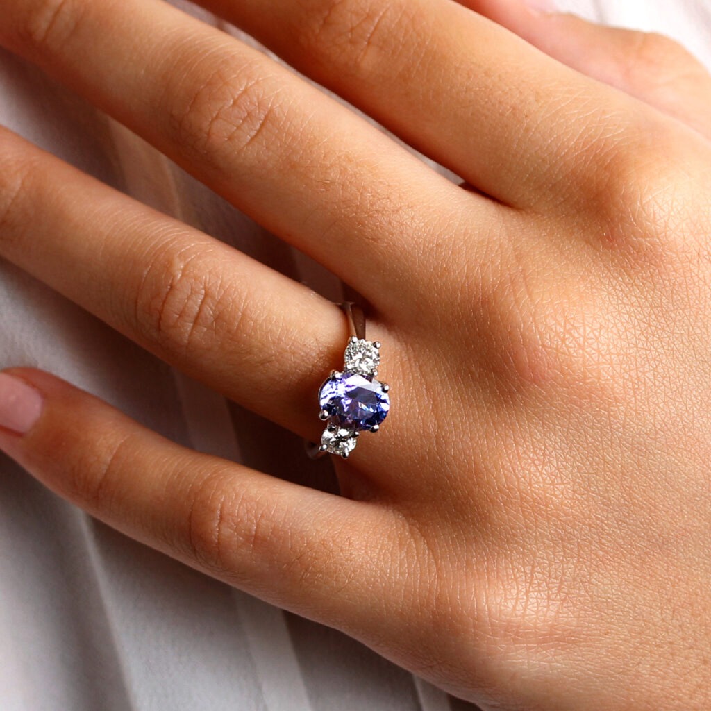 Bague tanzanite et diamants Harcourt