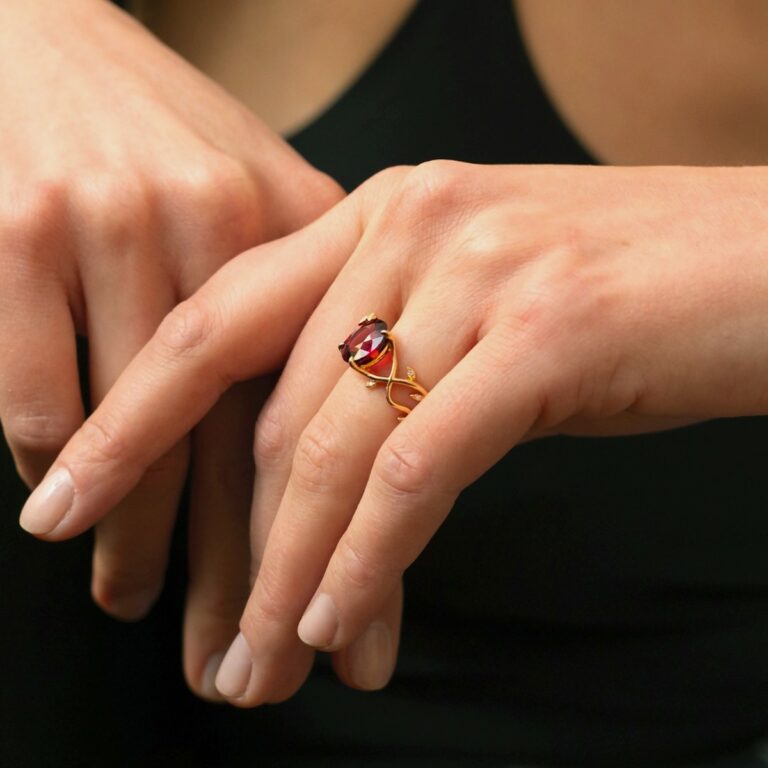 Bague grenat Jardin
