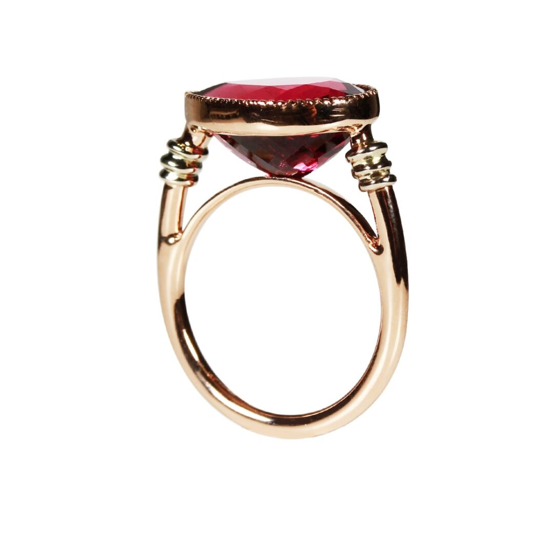 Bague tourmaline rose taille poire
