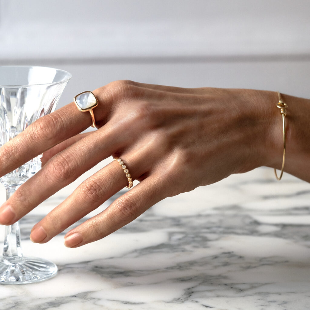 Paraty bague nacre Dorique alliance or et diamants Serment bracelet or Compagnie des Gemmes Paris