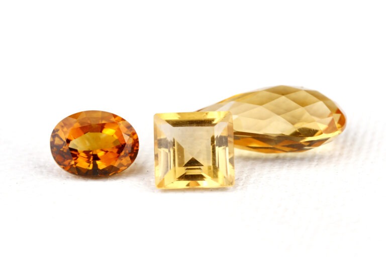 Pierre fine citrine