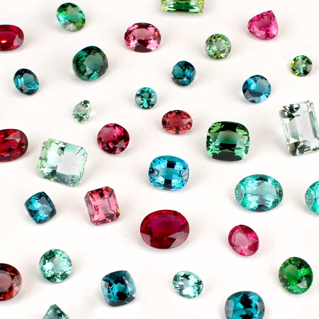 pierres fines tourmalines de toutes les couleurs