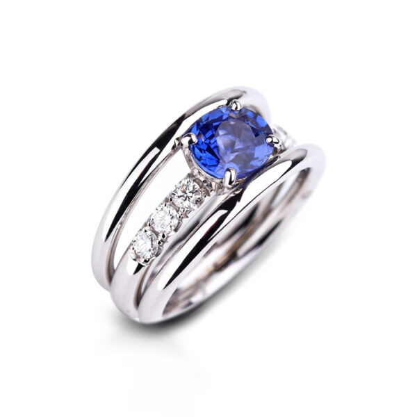 Bague saphir bleu diamants et or blanc
