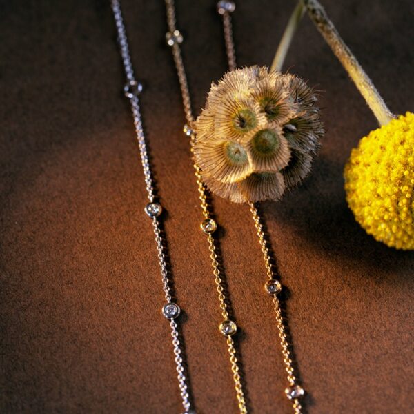 Bracelet souple or jaune or rose et or blanc et diamants