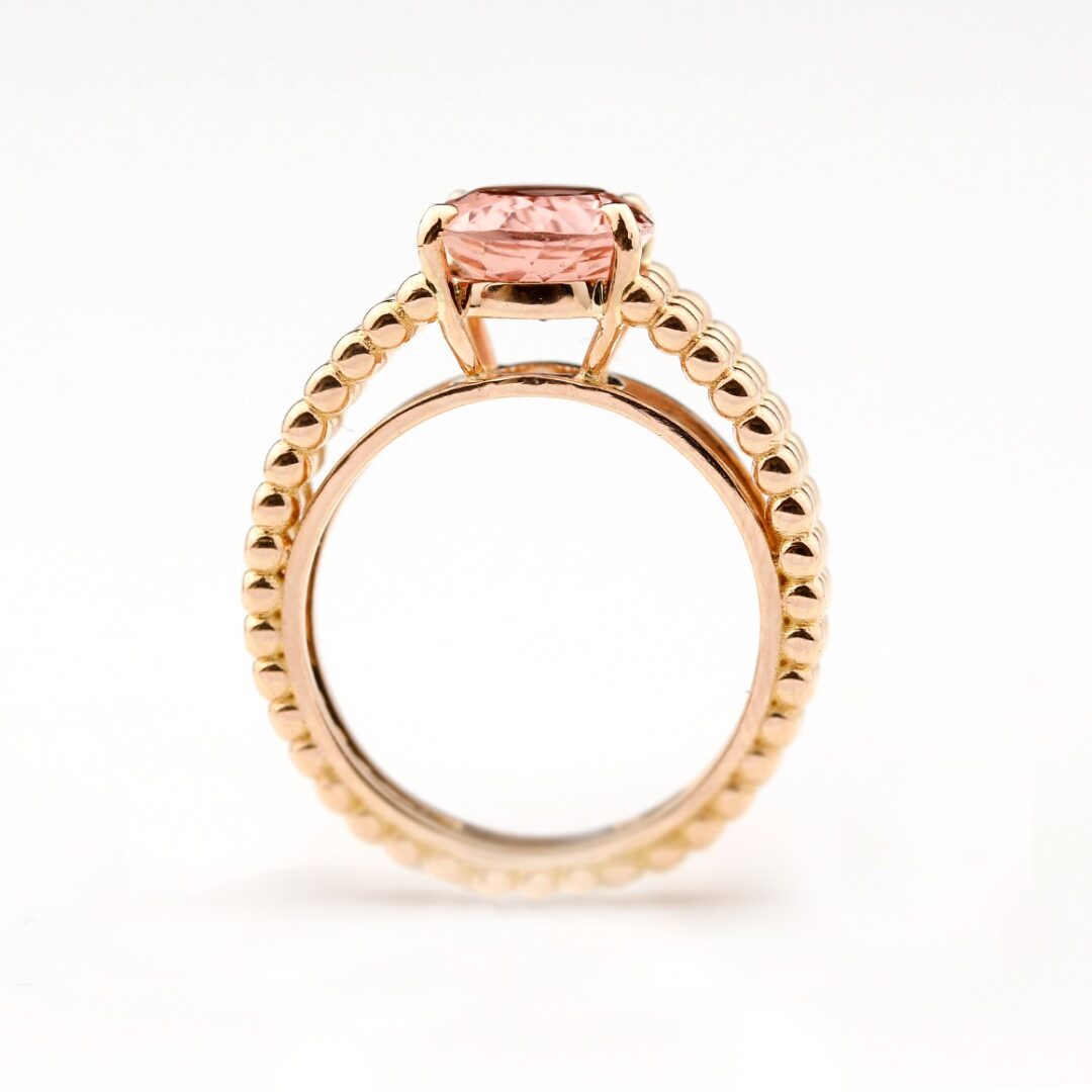 Bague tourmaline rose ovale et or rose millegrain