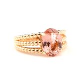 Bague tourmaline rose ovale et or rose millegrain