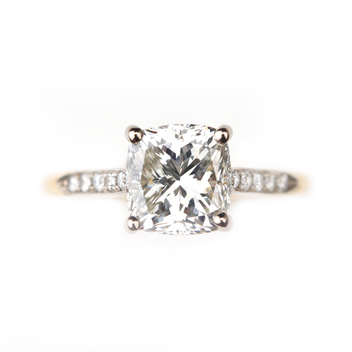 Bague fiancaille sales diamant coussin