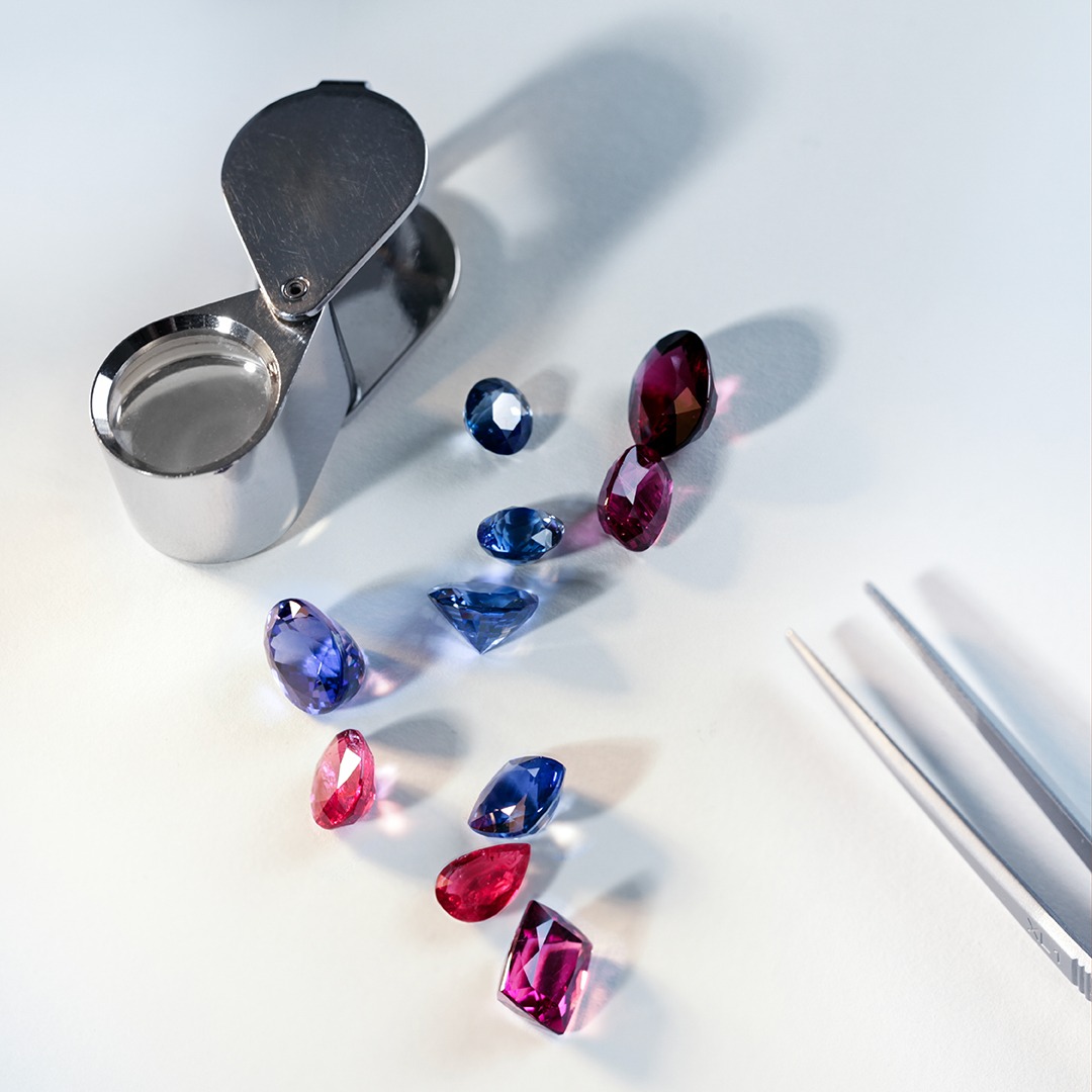 Pierres précieuses et pierres fines pour création de bague sur-mesure