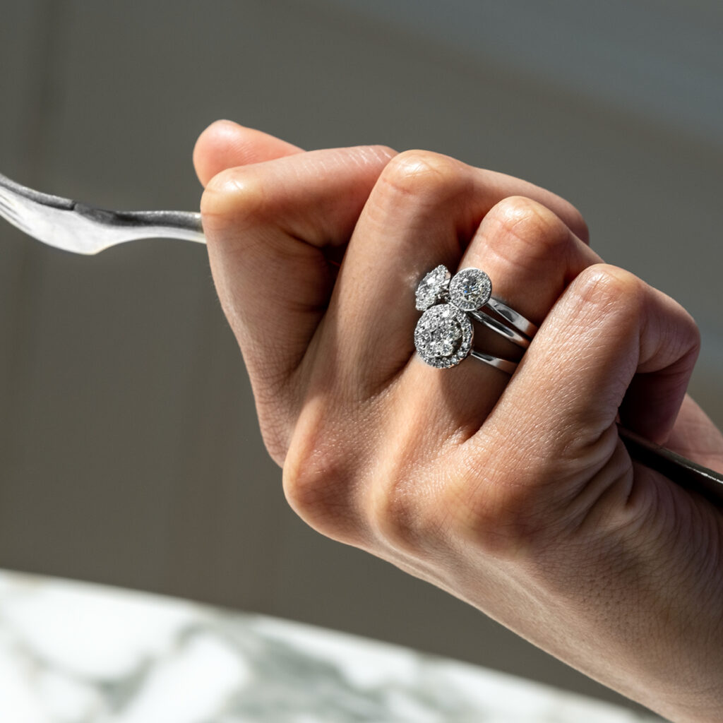 Solitaires diamants or blanc Bague diamants signée Compagnie des Gemmes Joaillier à Paris