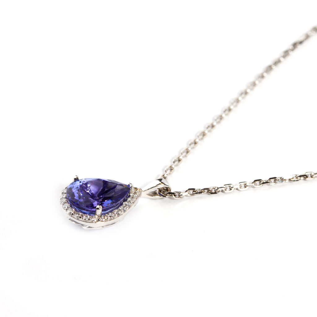 Magnifique Pendentif En Tanzanite Naturelle Sertie Dans De L'argent Massif 925