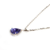 Pendentif tanzanite poire entourage diamants Compagnie des Gemmes